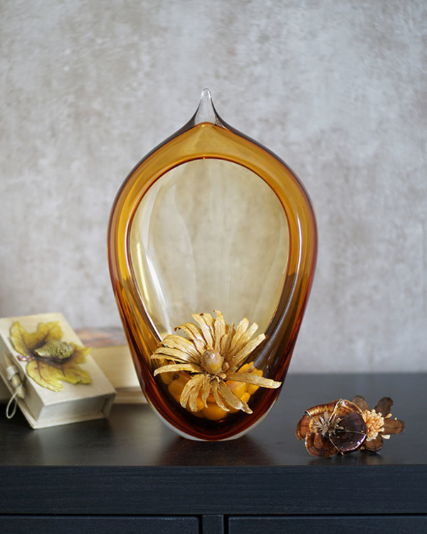 Dusk and Dawn Vase, Luxury Decor Online, Buy Vases Online, glass Vase, Luxury home Decor Online at beigeandwenge